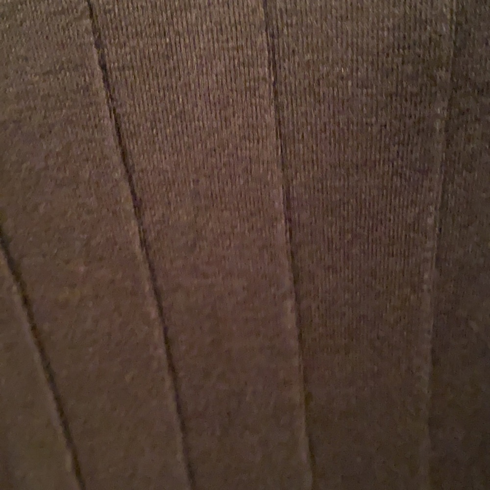 Express. Small. - Picture 3 of 3